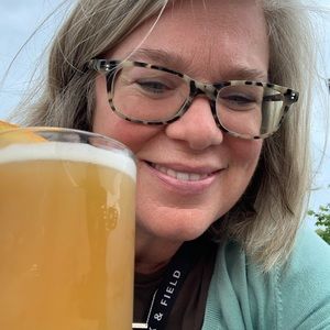 Meet your Posher, Ellen